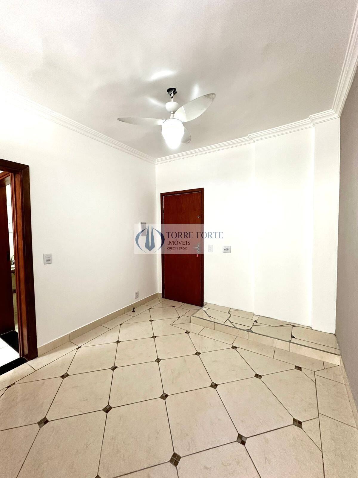 Apartamento à venda com 1 quarto, 40m² - Foto 8