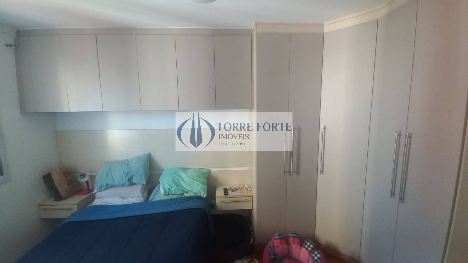 Apartamento à venda com 2 quartos, 65m² - Foto 18