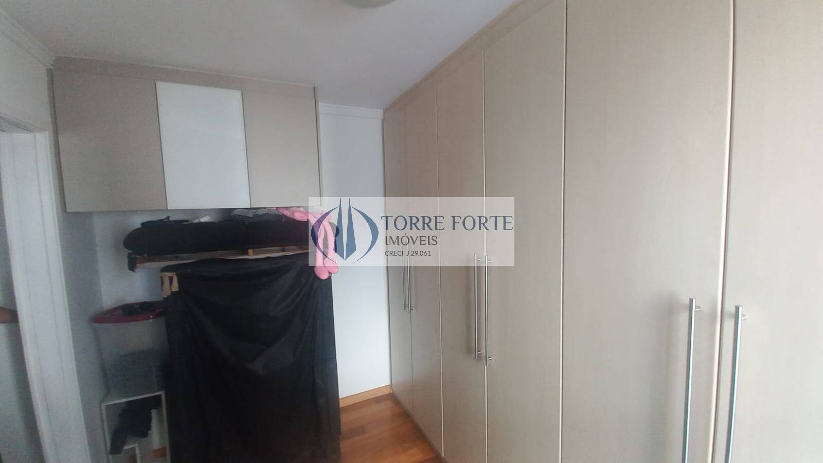 Apartamento à venda com 2 quartos, 65m² - Foto 16