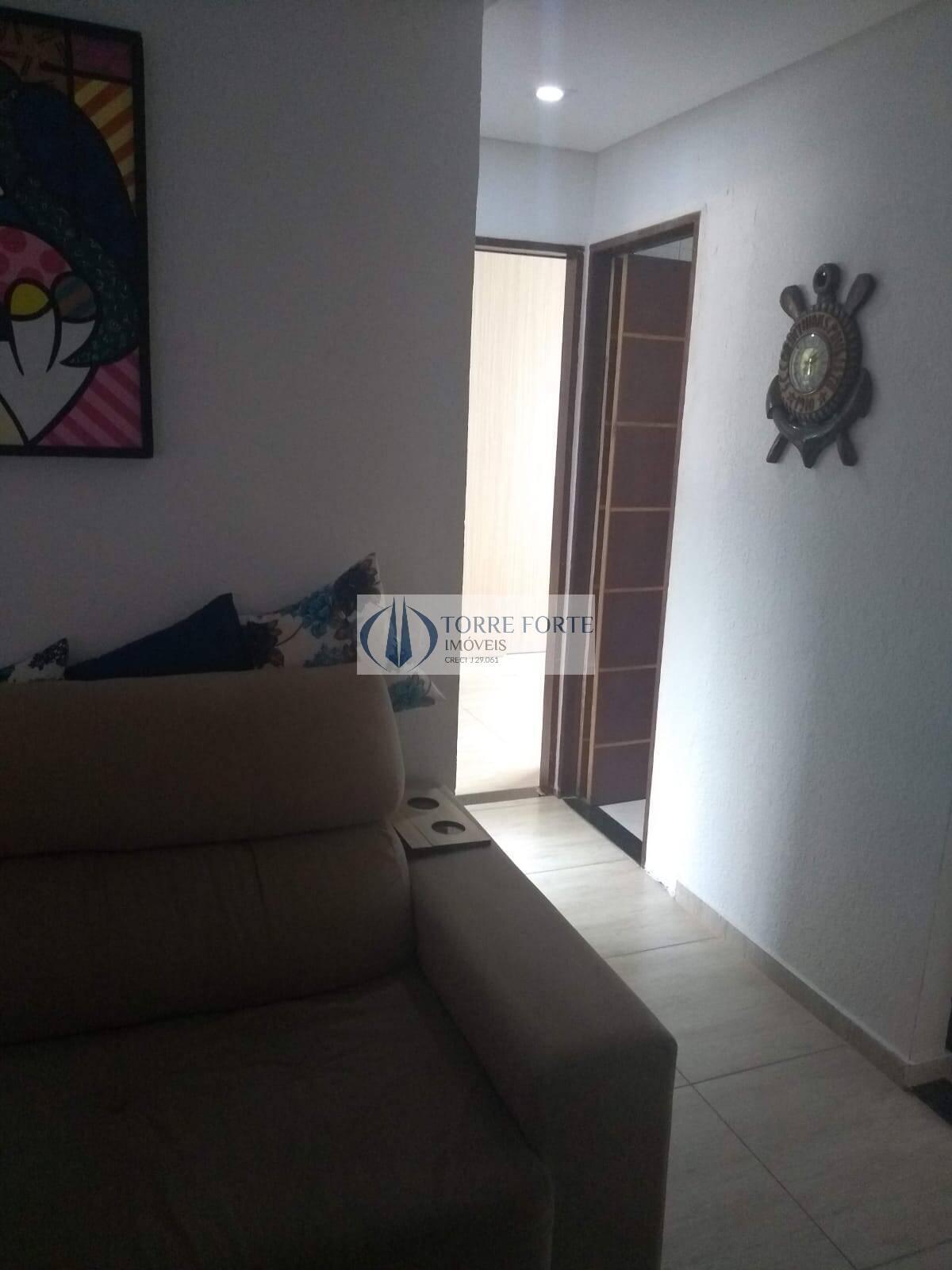 Apartamento à venda com 2 quartos, 40m² - Foto 11