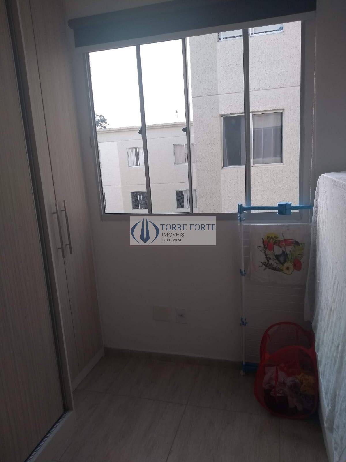 Apartamento à venda com 2 quartos, 40m² - Foto 13