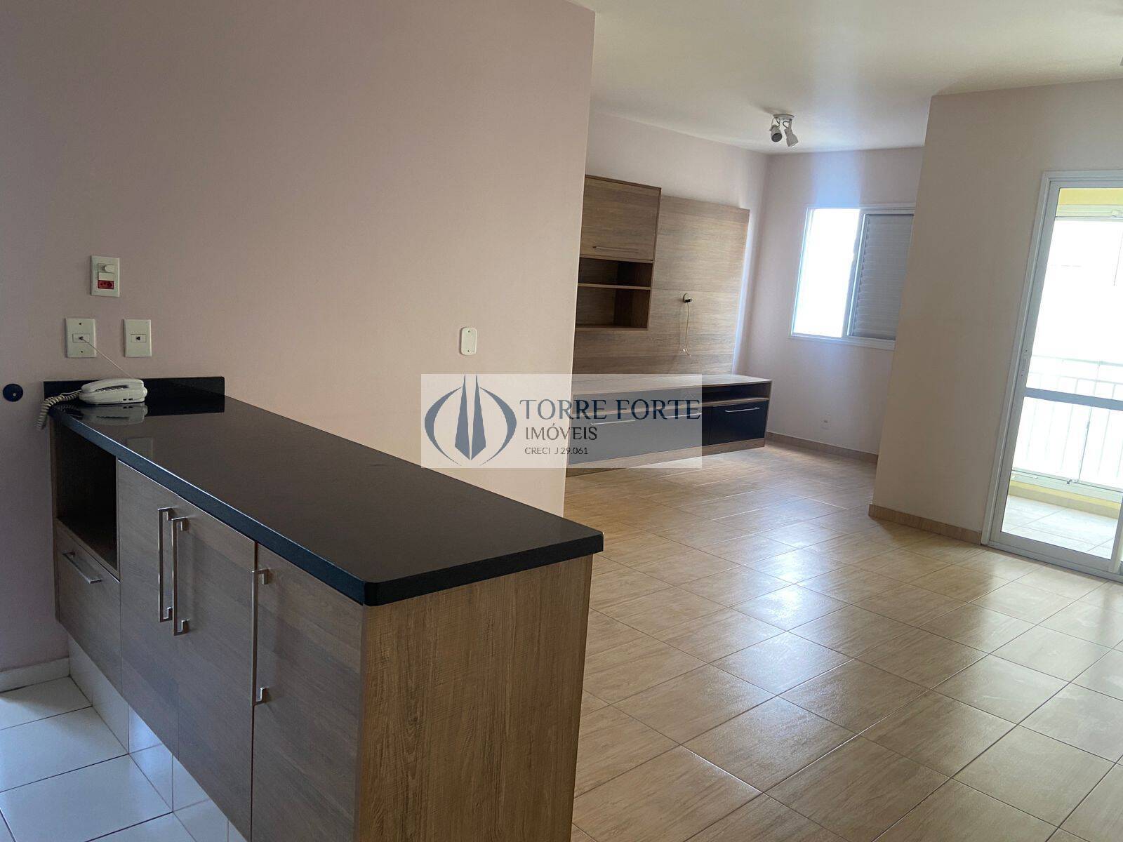 Apartamento à venda com 2 quartos, 64m² - Foto 1