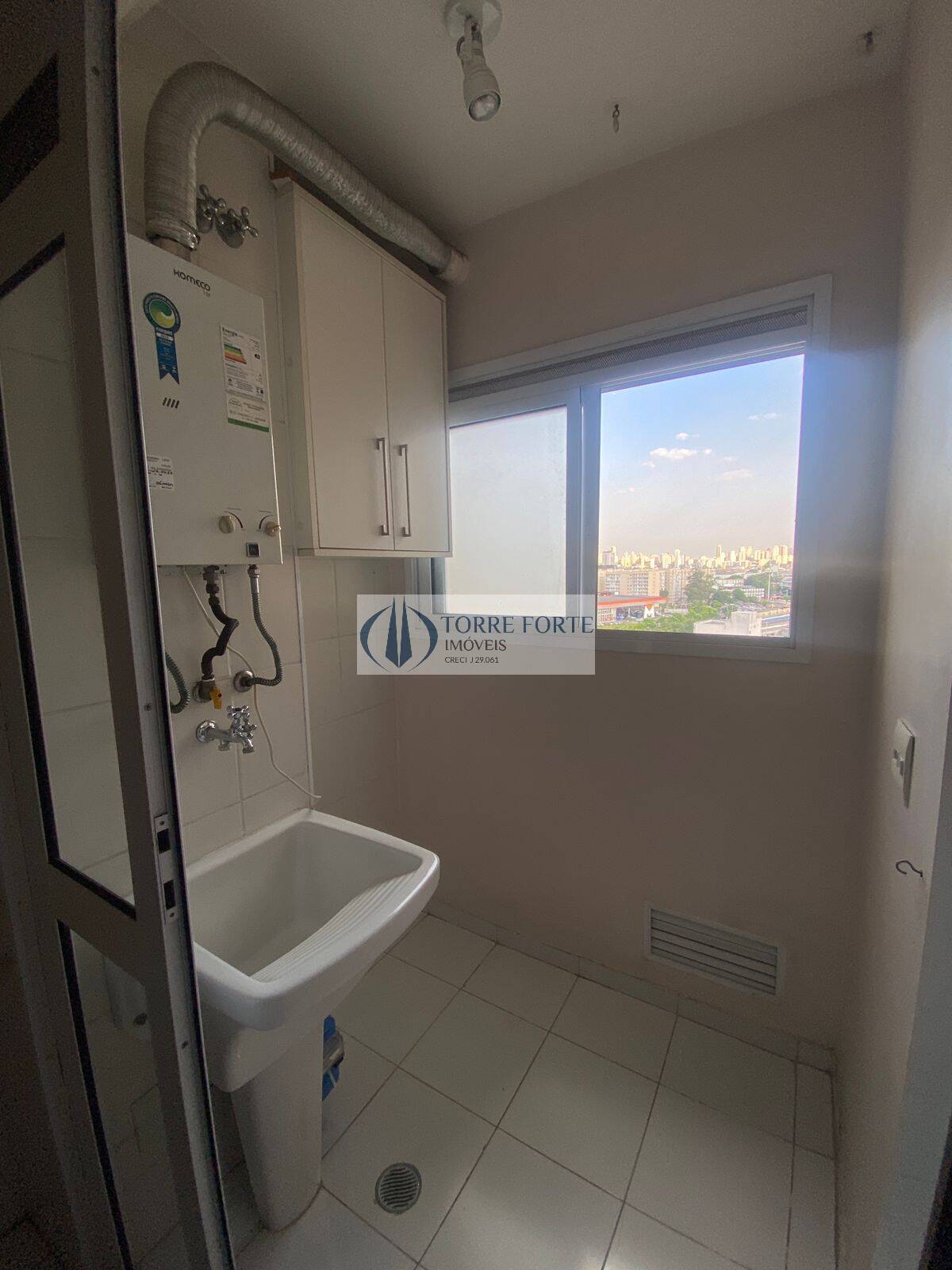 Apartamento à venda com 2 quartos, 64m² - Foto 17