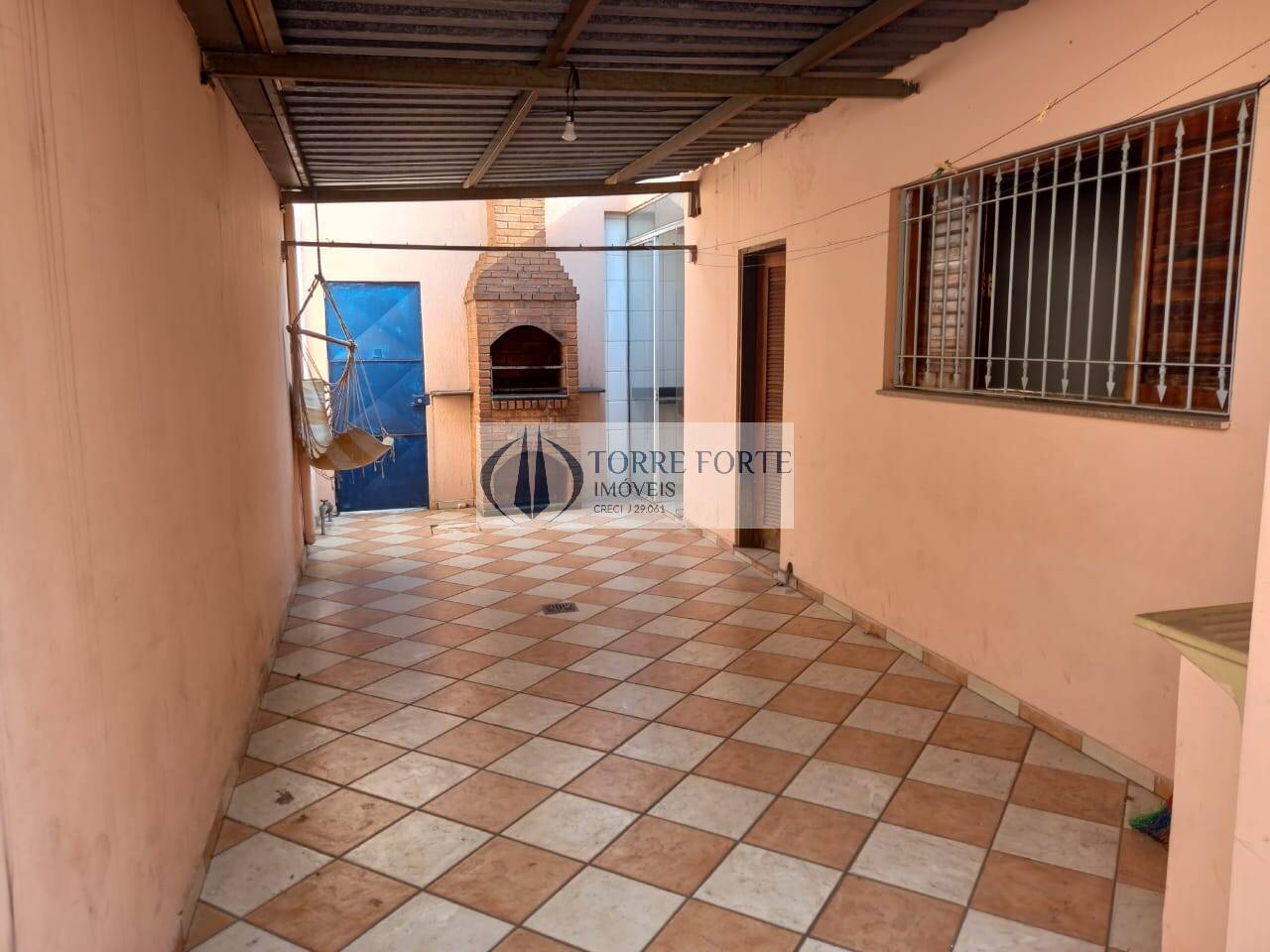 Sobrado à venda com 3 quartos, 189m² - Foto 2