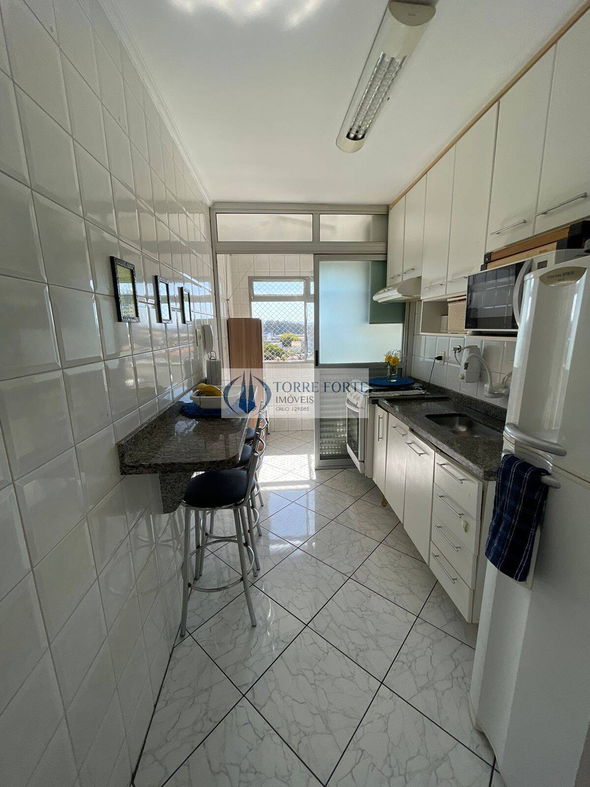 Apartamento à venda com 2 quartos, 56m² - Foto 19