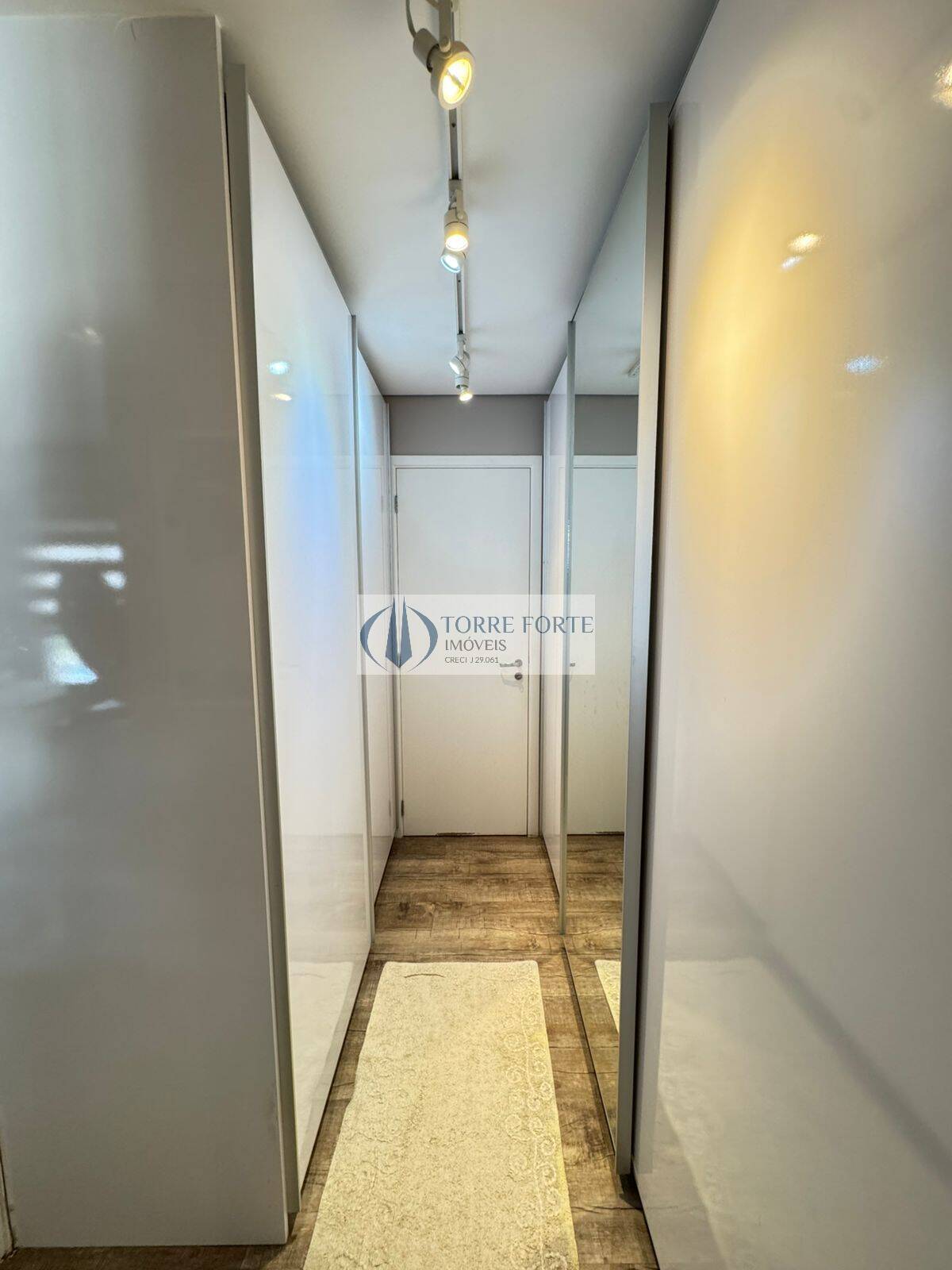 Apartamento à venda com 3 quartos, 111m² - Foto 5