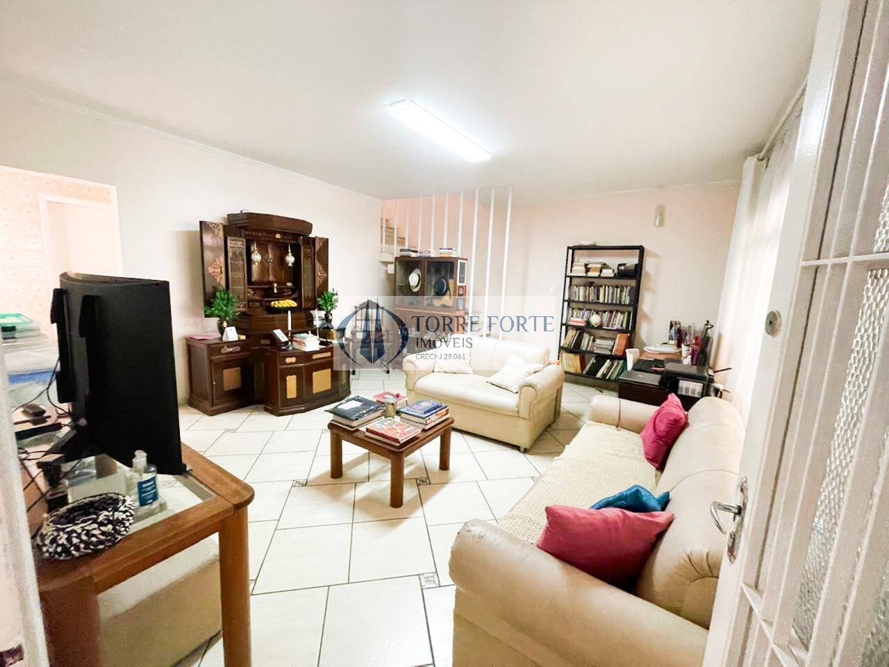 Casa à venda e aluguel com 3 quartos, 317m² - Foto 5