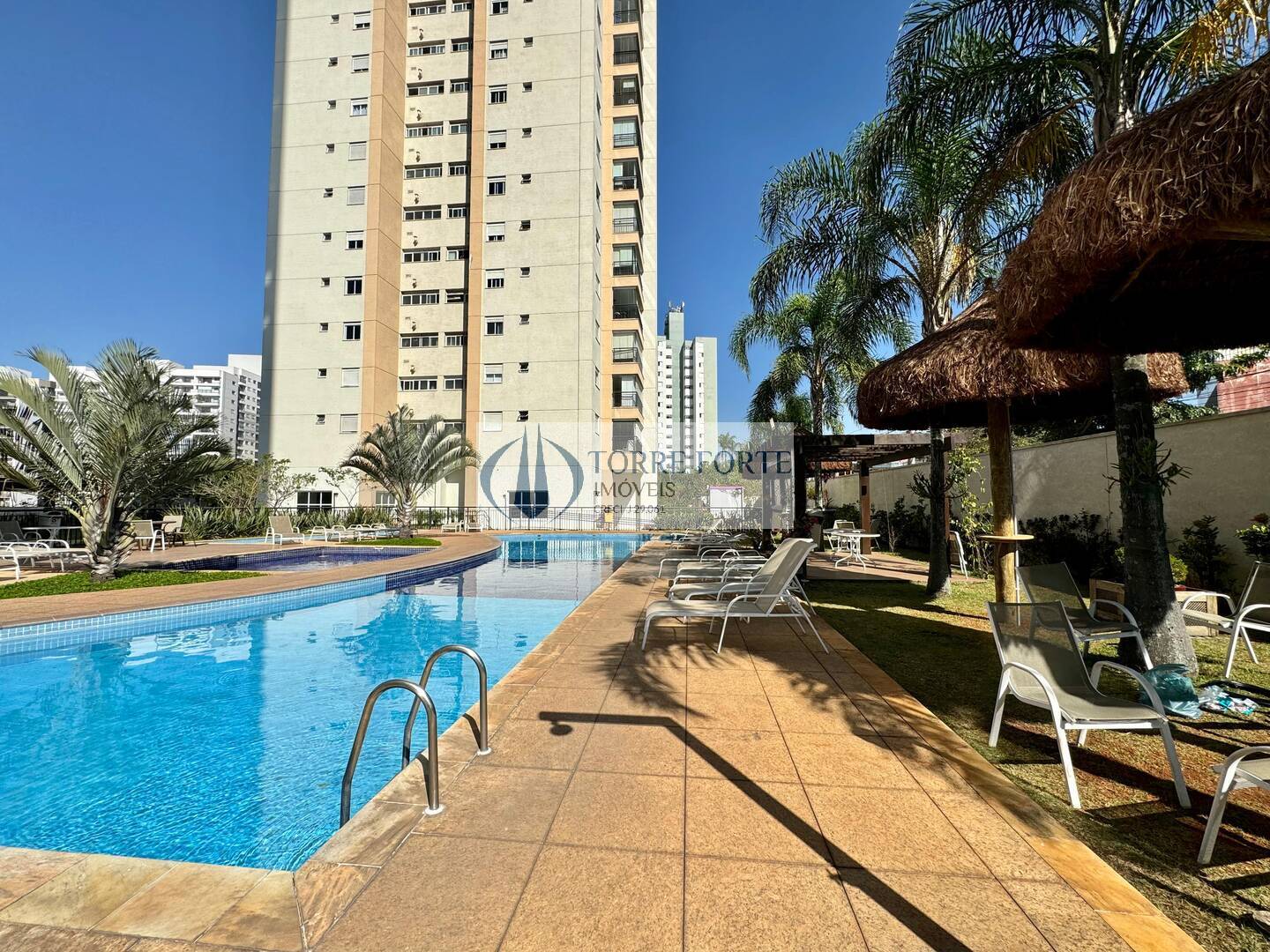 Apartamento à venda com 2 quartos, 66m² - Foto 19