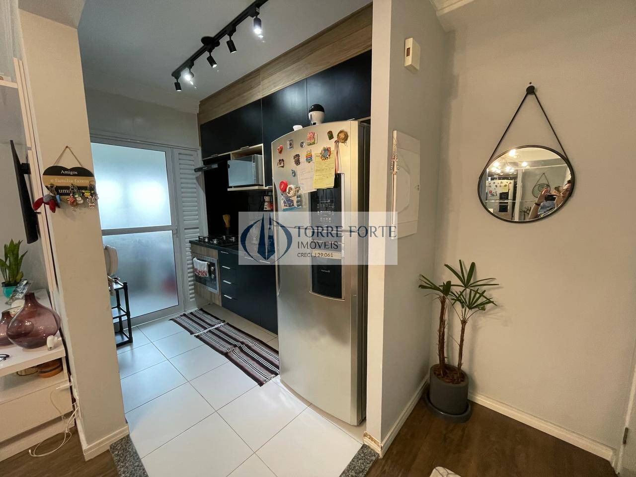 Apartamento à venda com 2 quartos, 65m² - Foto 7