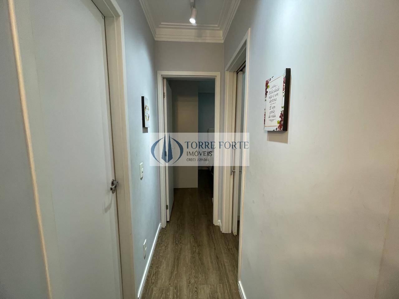 Apartamento à venda com 2 quartos, 65m² - Foto 20