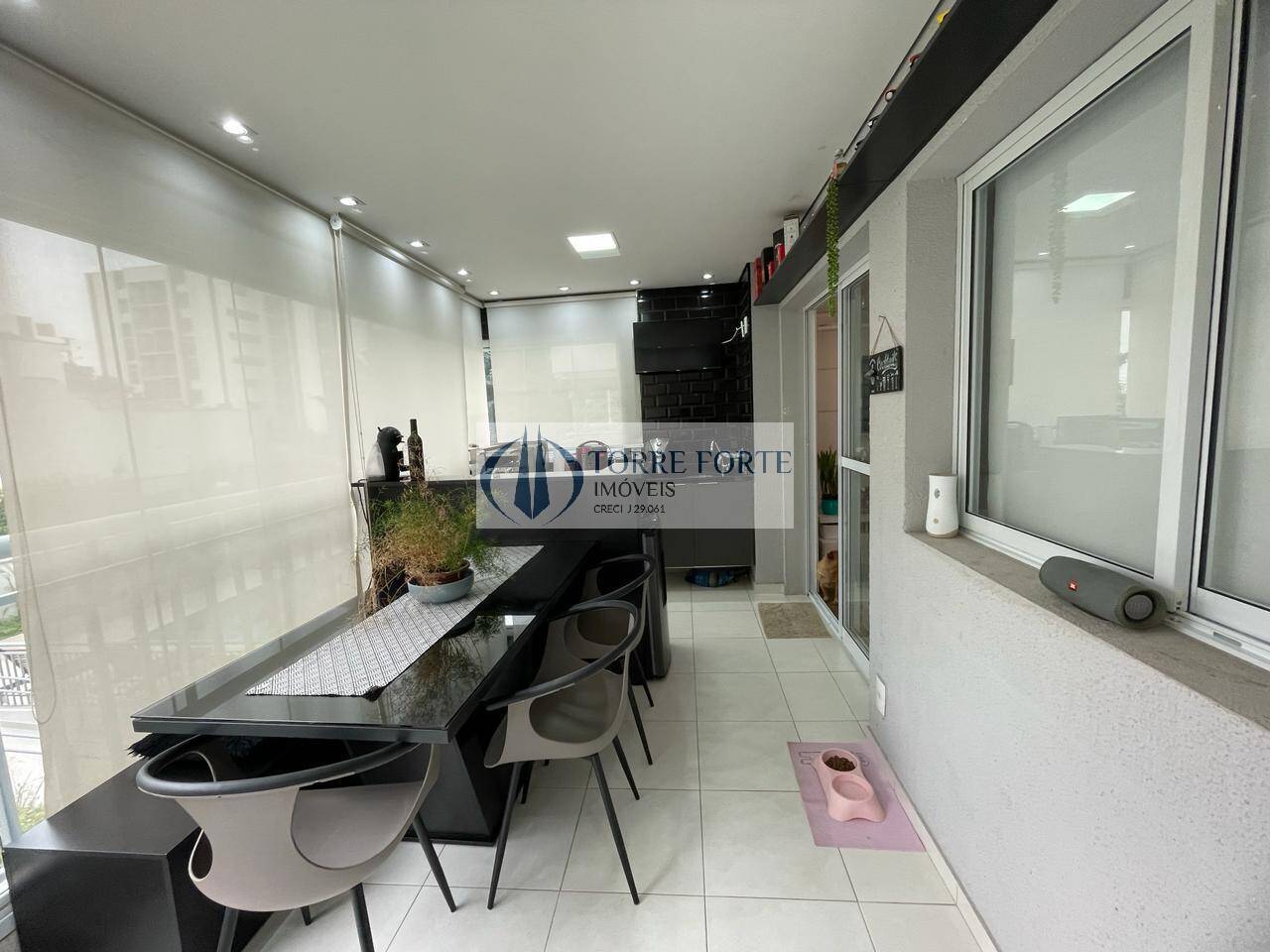 Apartamento à venda com 2 quartos, 65m² - Foto 15