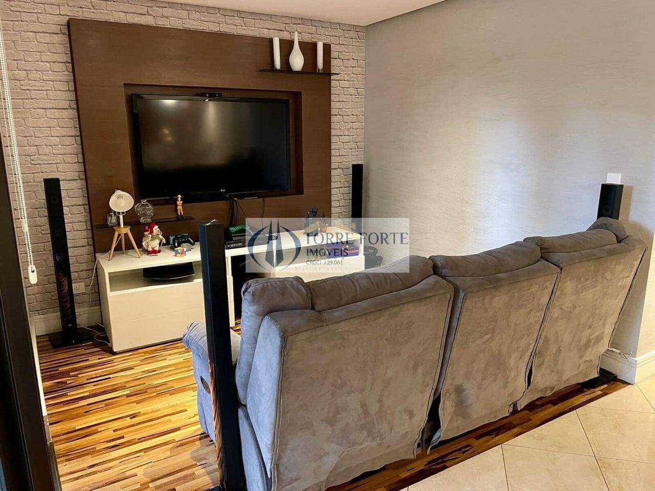 Apartamento à venda com 3 quartos, 157m² - Foto 6