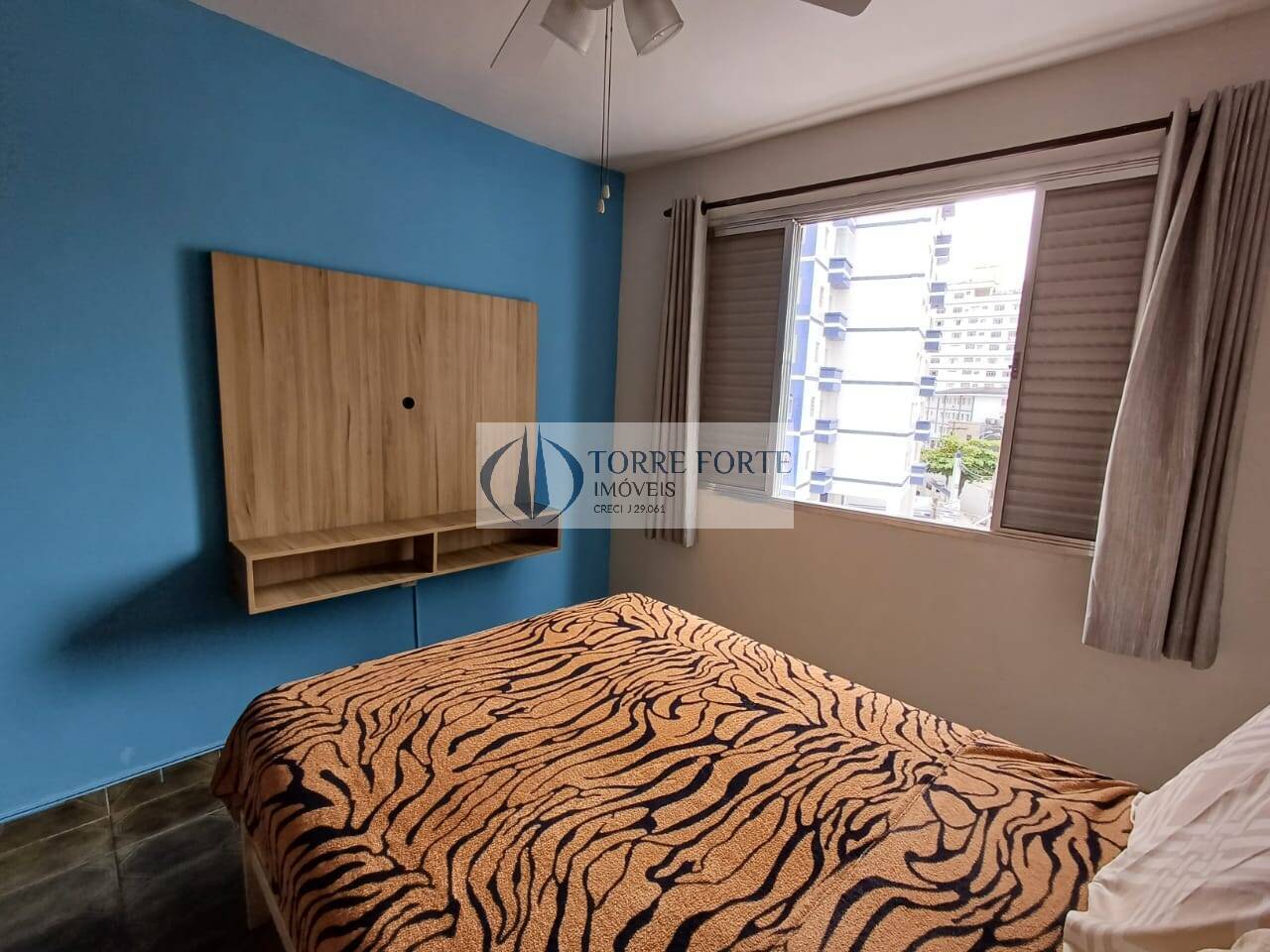 Apartamento à venda com 2 quartos, 70m² - Foto 1