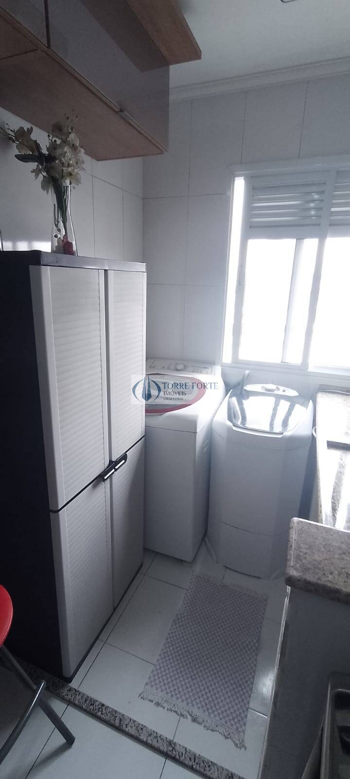 Apartamento à venda com 2 quartos, 60m² - Foto 13