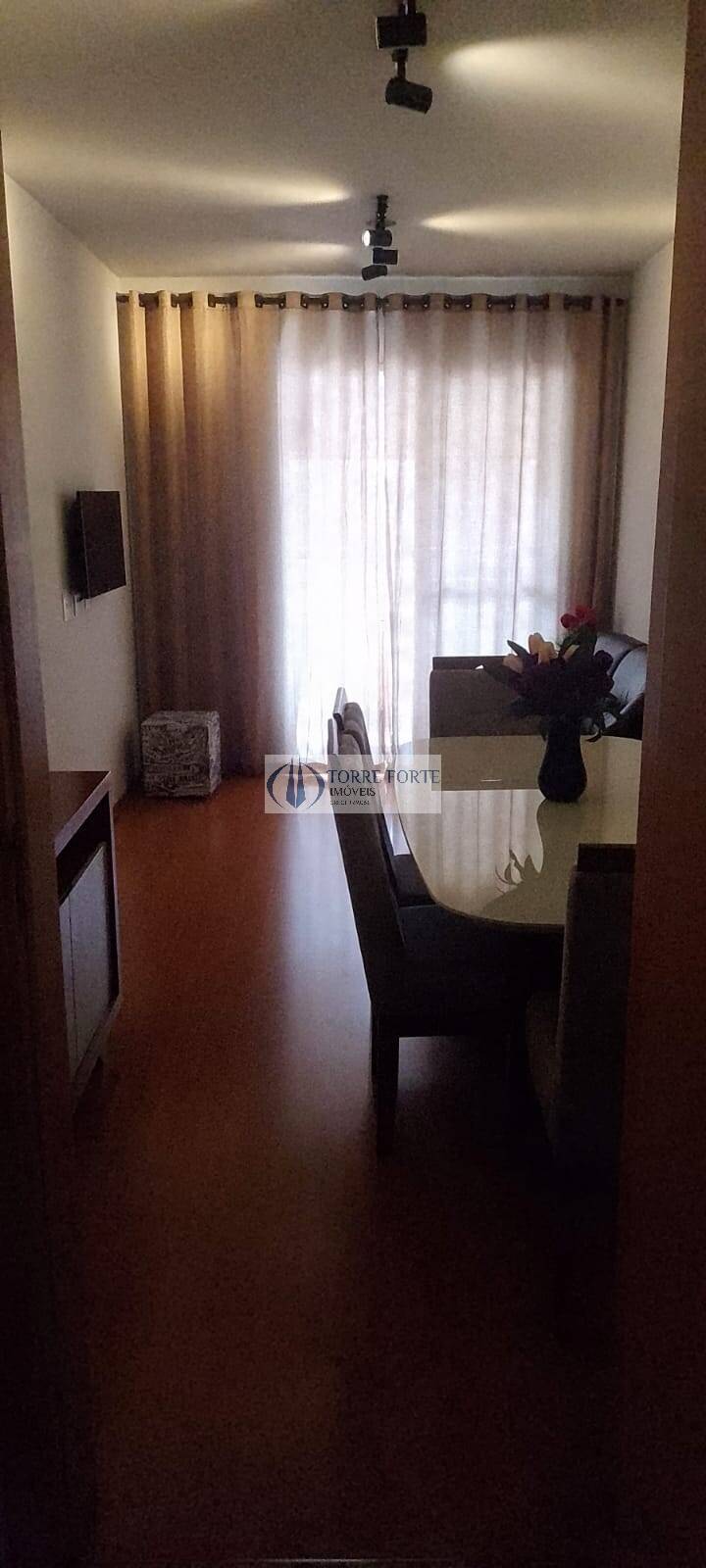 Apartamento à venda com 2 quartos, 60m² - Foto 20