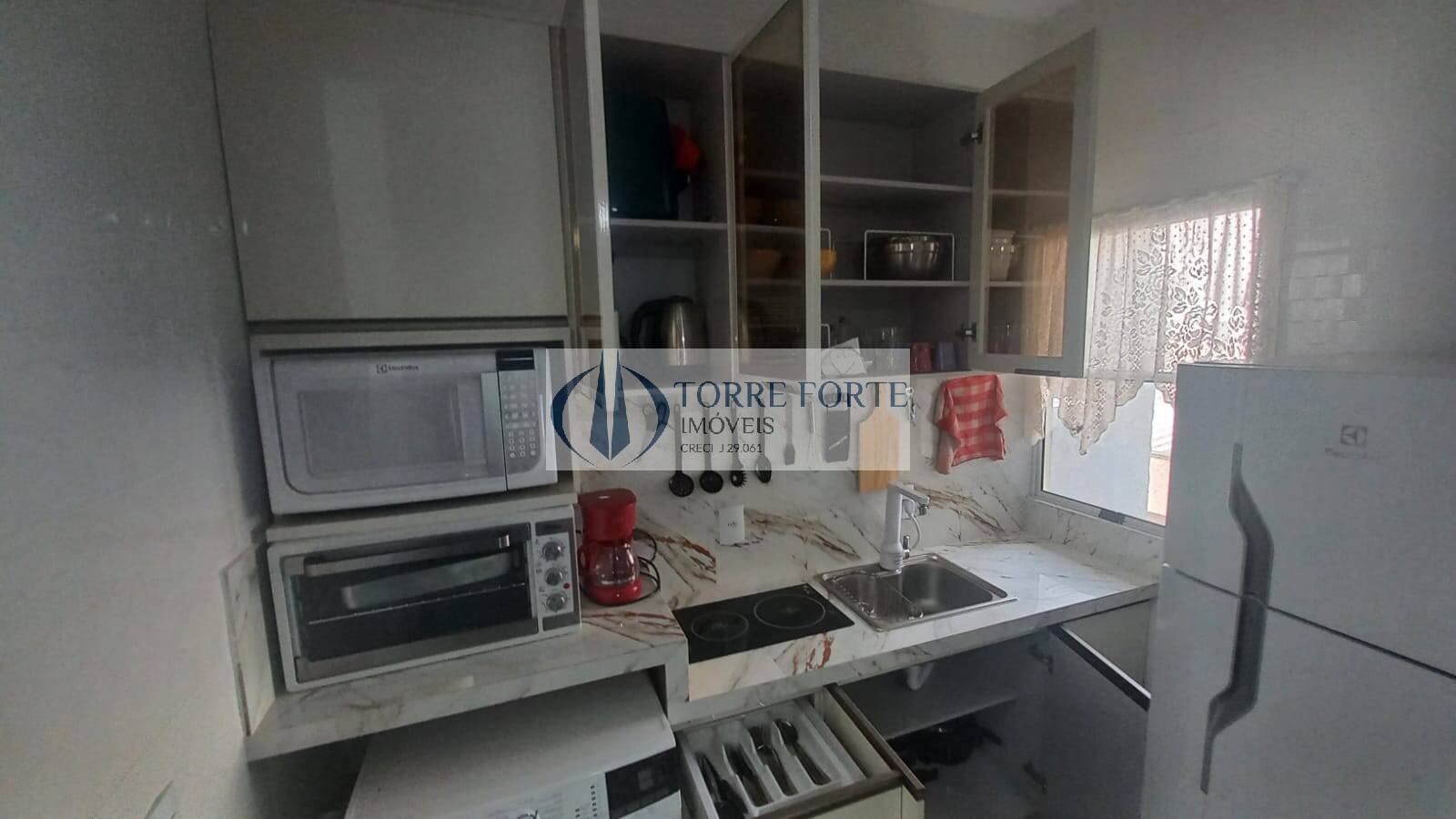 Apartamento à venda com 2 quartos, 37m² - Foto 9