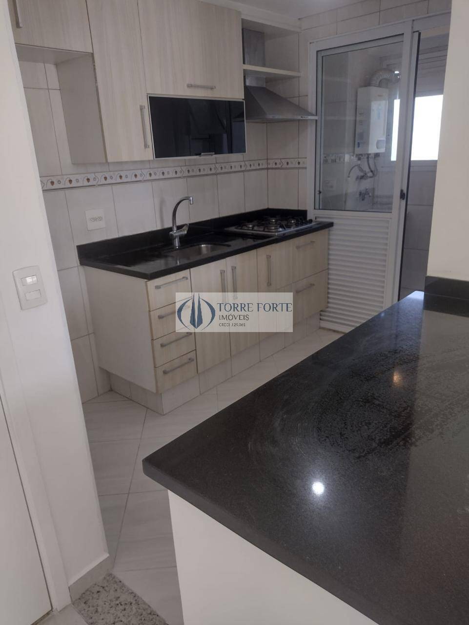 Apartamento à venda com 3 quartos, 60m² - Foto 2