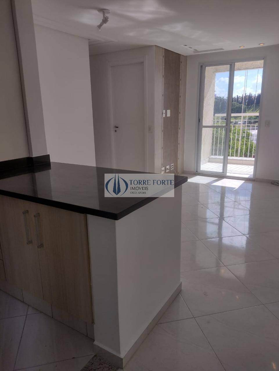 Apartamento à venda com 3 quartos, 60m² - Foto 1