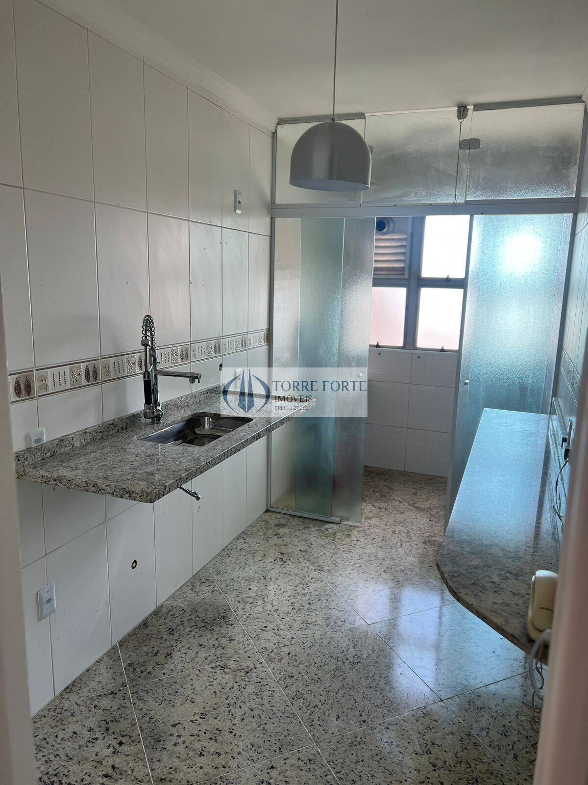 Apartamento à venda com 3 quartos, 65m² - Foto 7