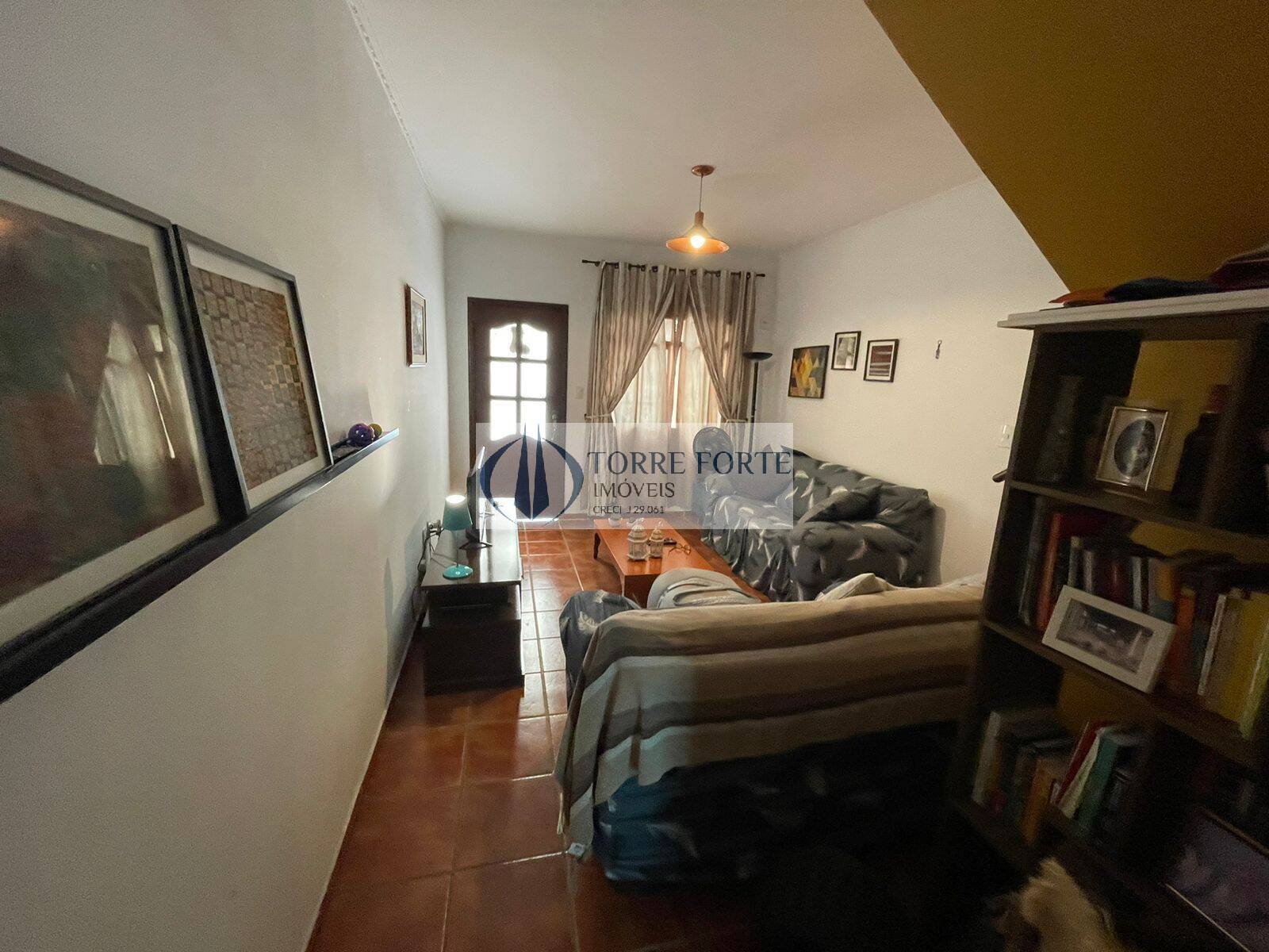 Casa à venda com 2 quartos, 100m² - Foto 5