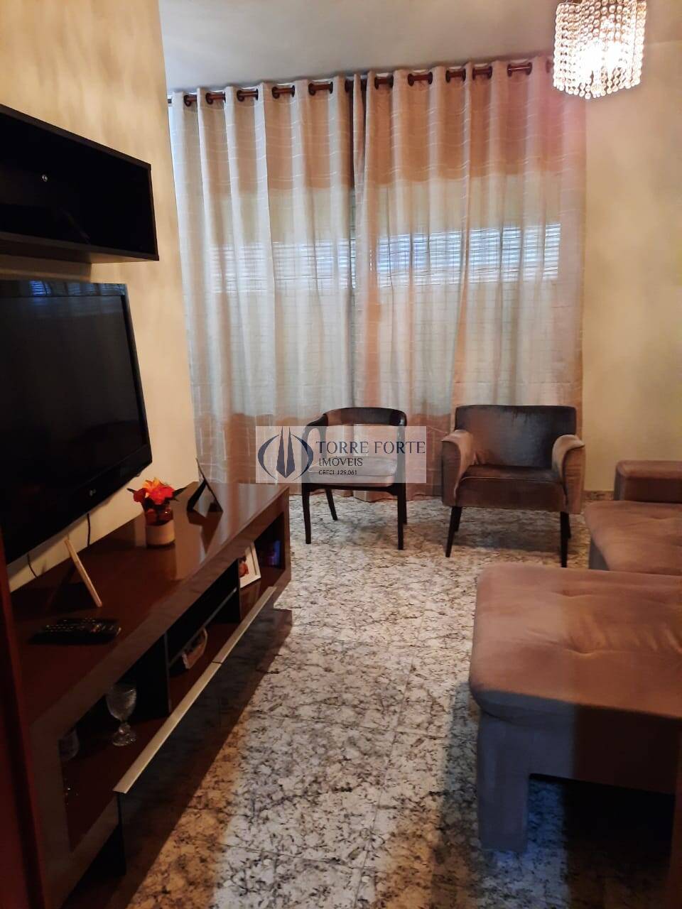 Casa à venda com 3 quartos, 180m² - Foto 3