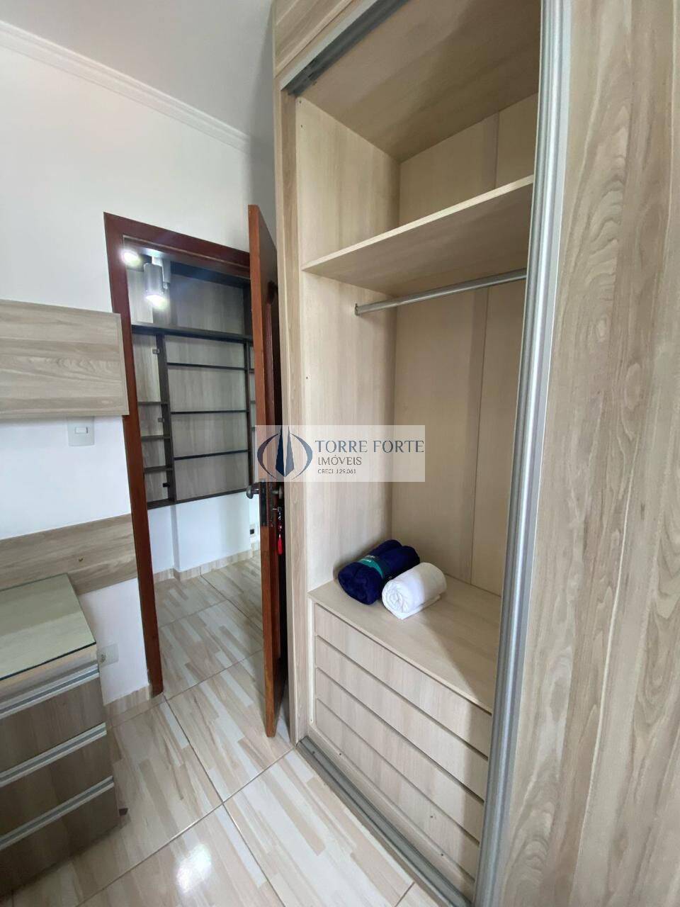 Apartamento à venda com 2 quartos, 66m² - Foto 11