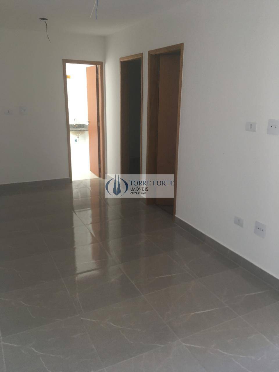 Apartamento à venda com 2 quartos, 46m² - Foto 2