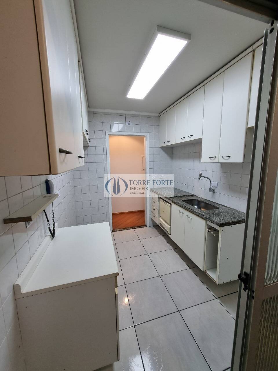 Apartamento à venda com 3 quartos, 70m² - Foto 13