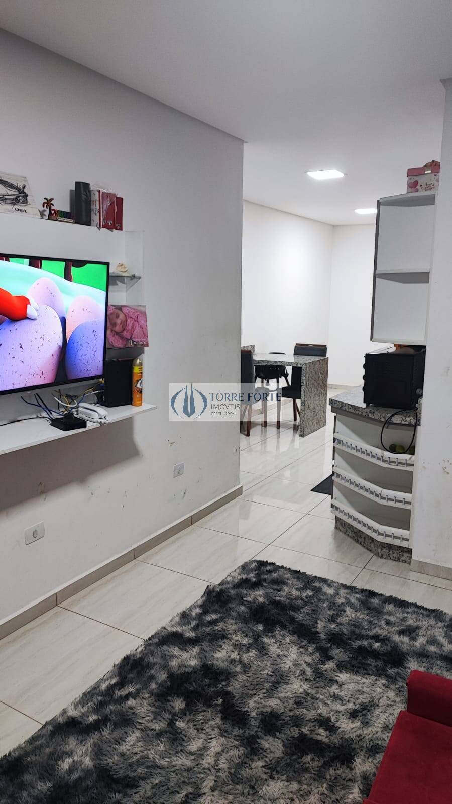 Apartamento à venda com 2 quartos, 70m² - Foto 1