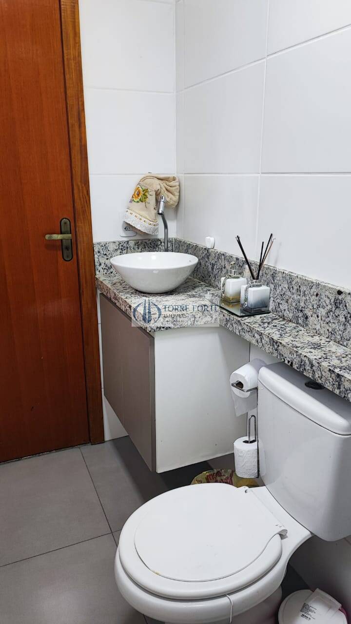 Apartamento à venda com 2 quartos, 70m² - Foto 11