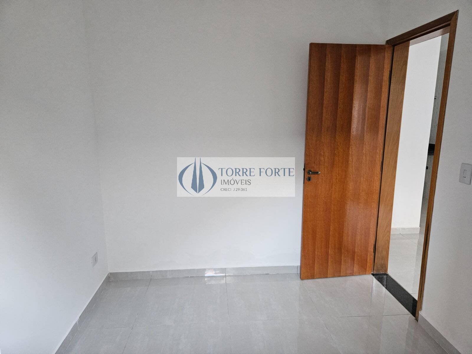 Apartamento à venda com 2 quartos, 32m² - Foto 11