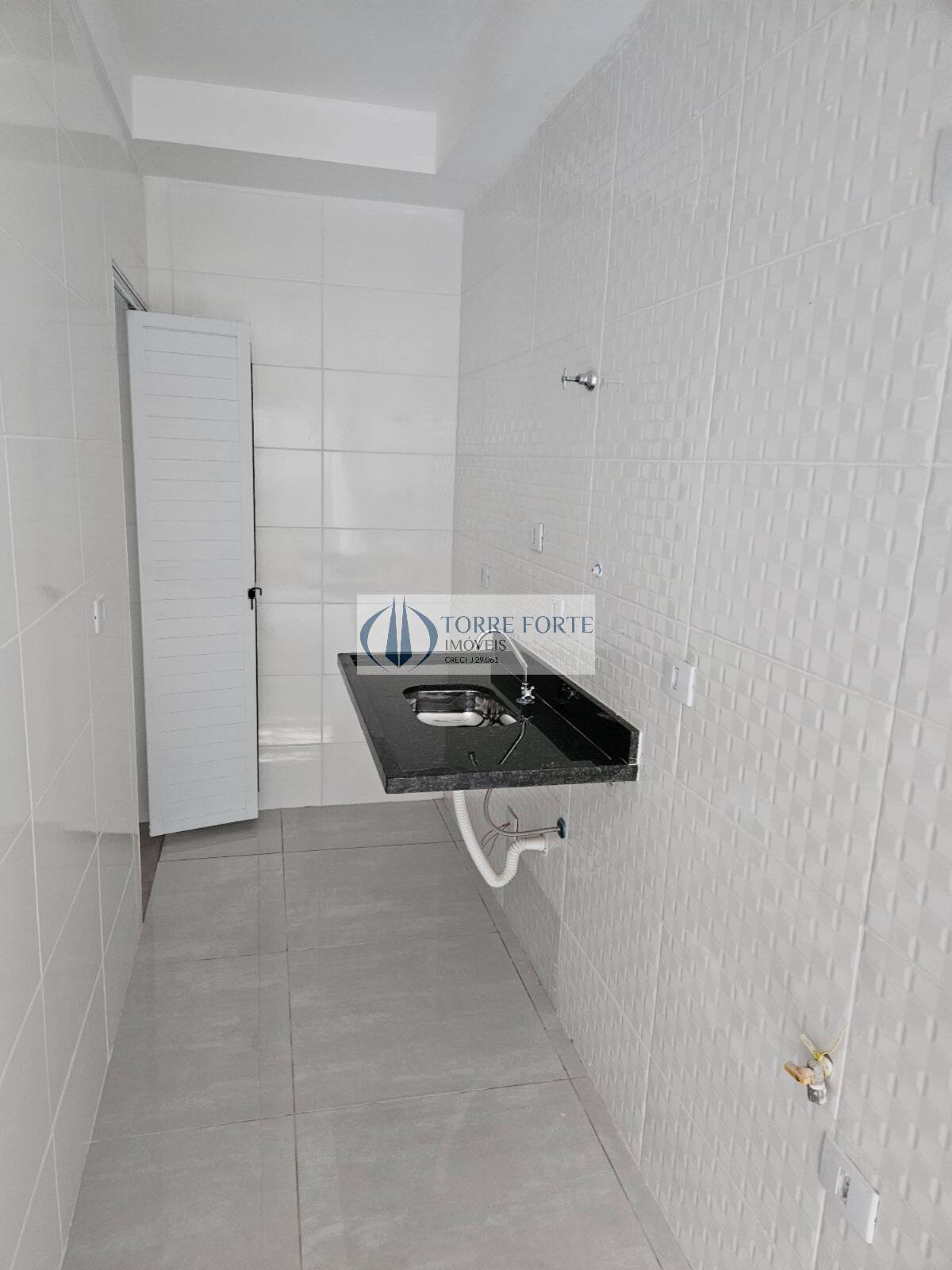 Apartamento à venda com 2 quartos, 32m² - Foto 18