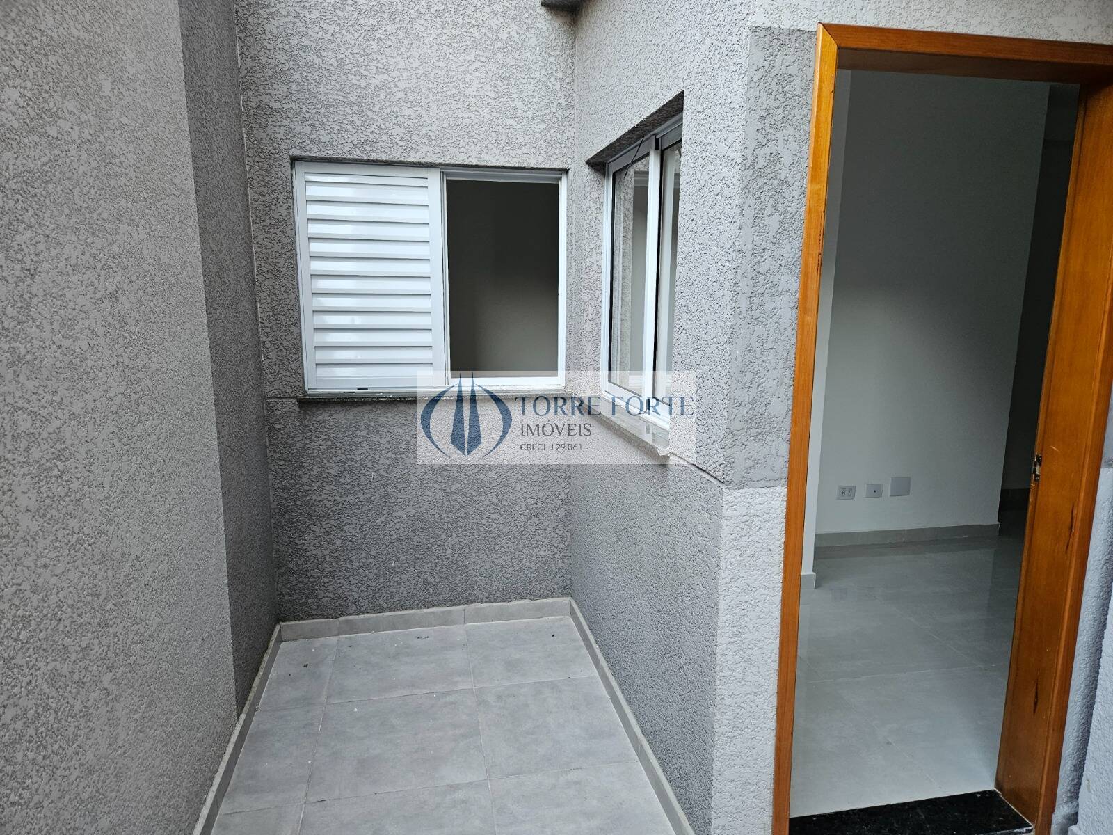 Apartamento à venda com 2 quartos, 37m² - Foto 15