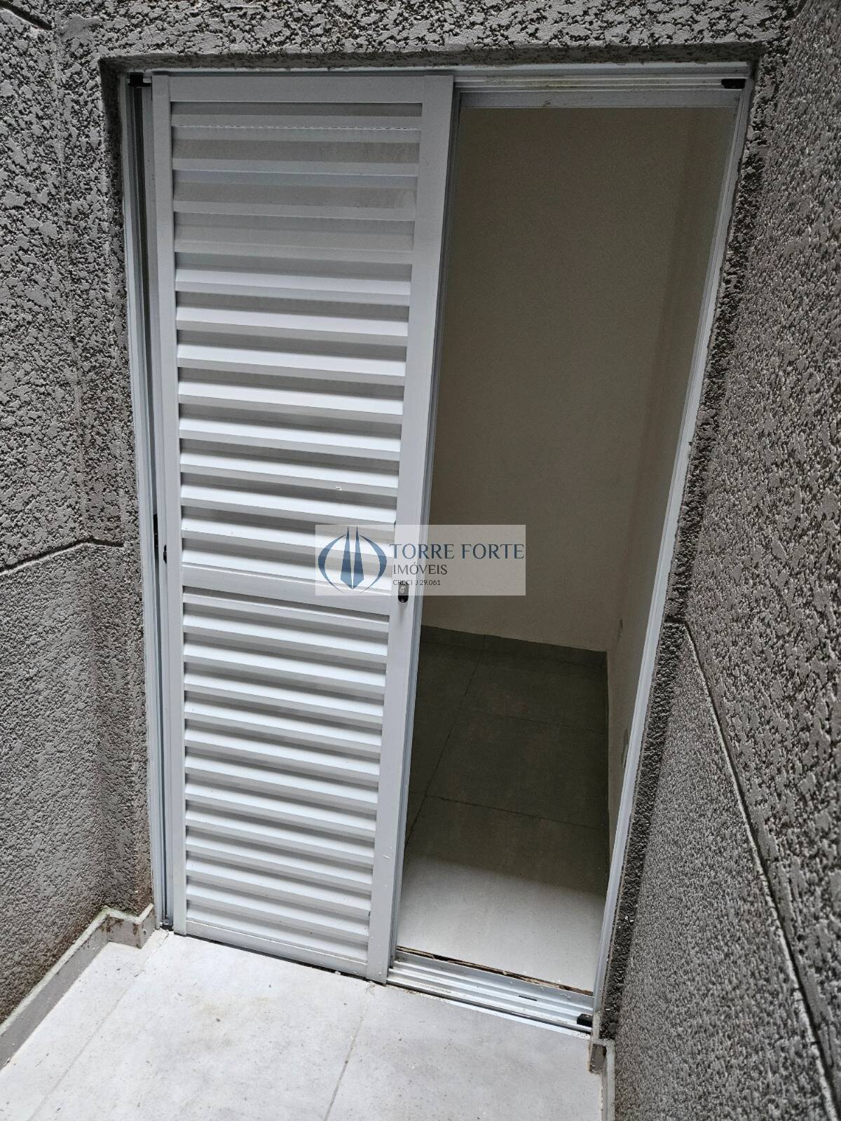 Apartamento à venda com 2 quartos, 37m² - Foto 22