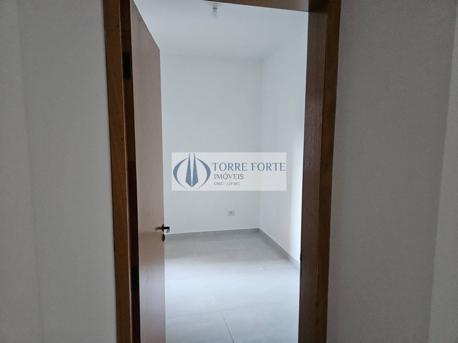 Apartamento à venda com 2 quartos, 37m² - Foto 13