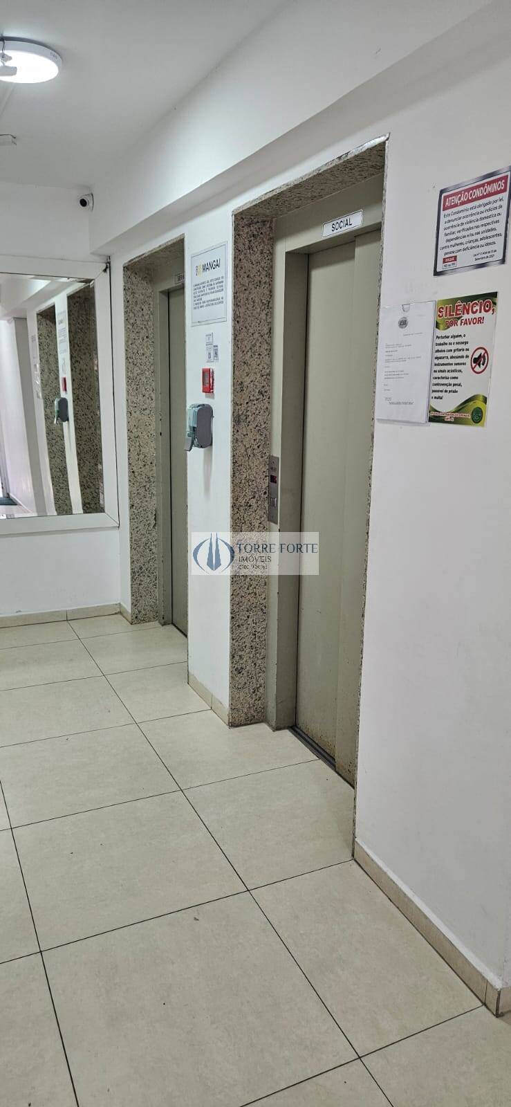 Apartamento à venda com 2 quartos, 44m² - Foto 21