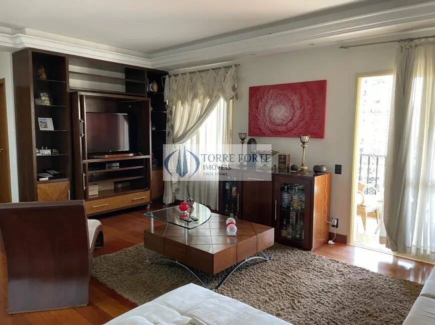 Apartamento à venda com 3 quartos, 156m² - Foto 3