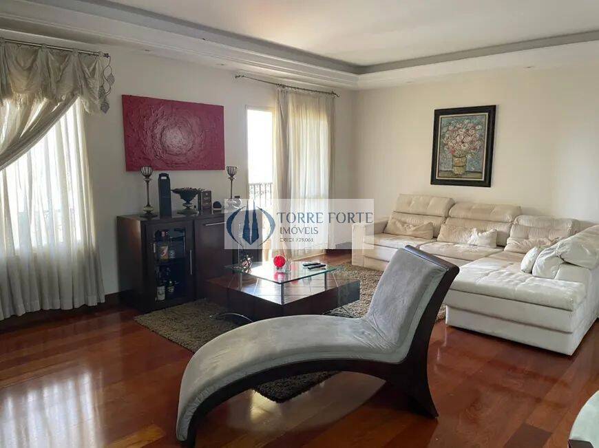 Apartamento à venda com 3 quartos, 156m² - Foto 1