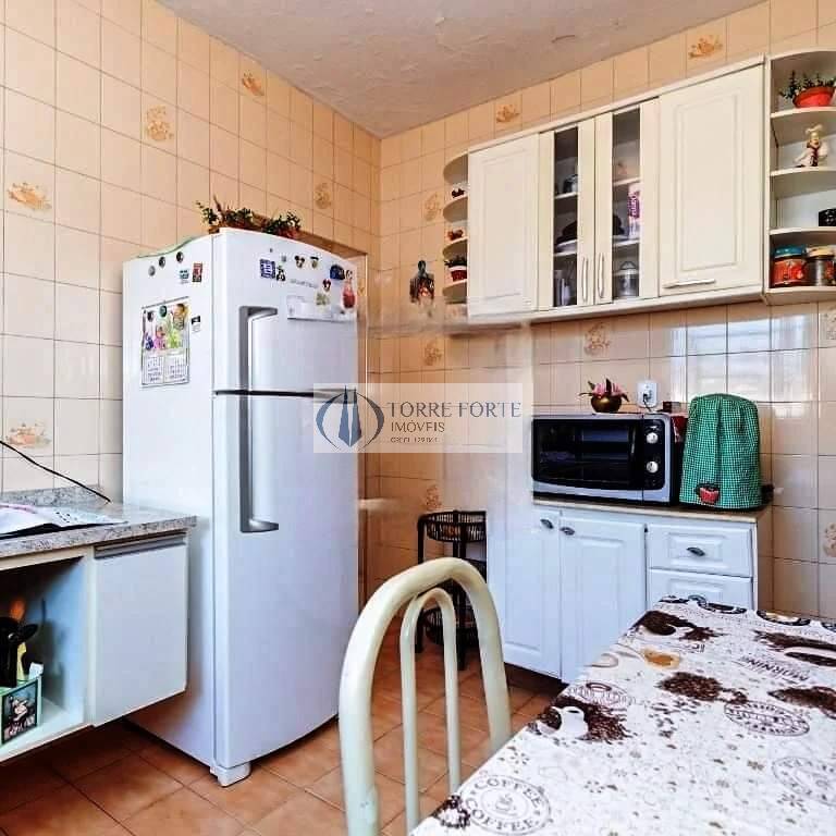 Casa à venda com 4 quartos, 157m² - Foto 11