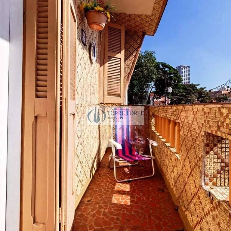 Casa à venda com 4 quartos, 157m² - Foto 3