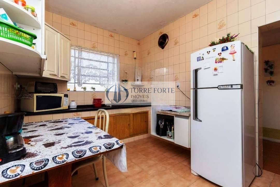 Casa à venda com 4 quartos, 157m² - Foto 14