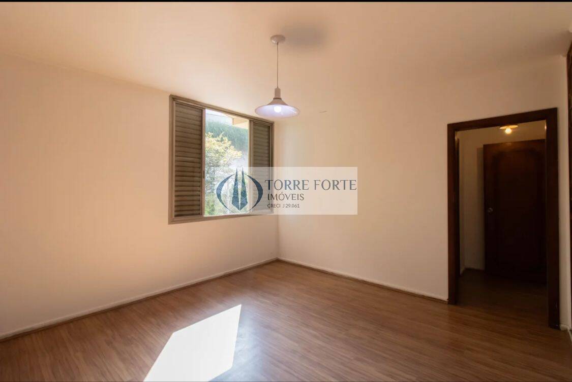 Casa à venda com 3 quartos, 277m² - Foto 12