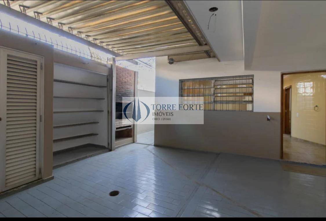 Casa à venda com 3 quartos, 277m² - Foto 24