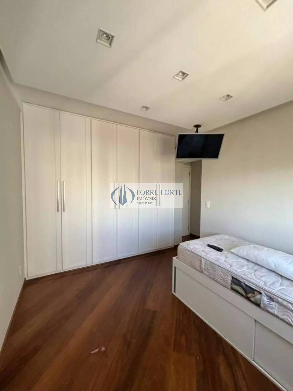 Apartamento à venda e aluguel com 4 quartos, 214m² - Foto 10