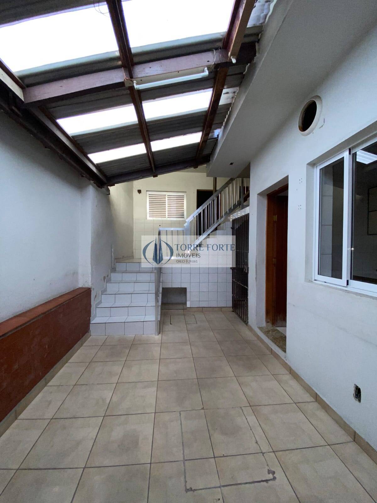 Casa à venda com 3 quartos, 289m² - Foto 18