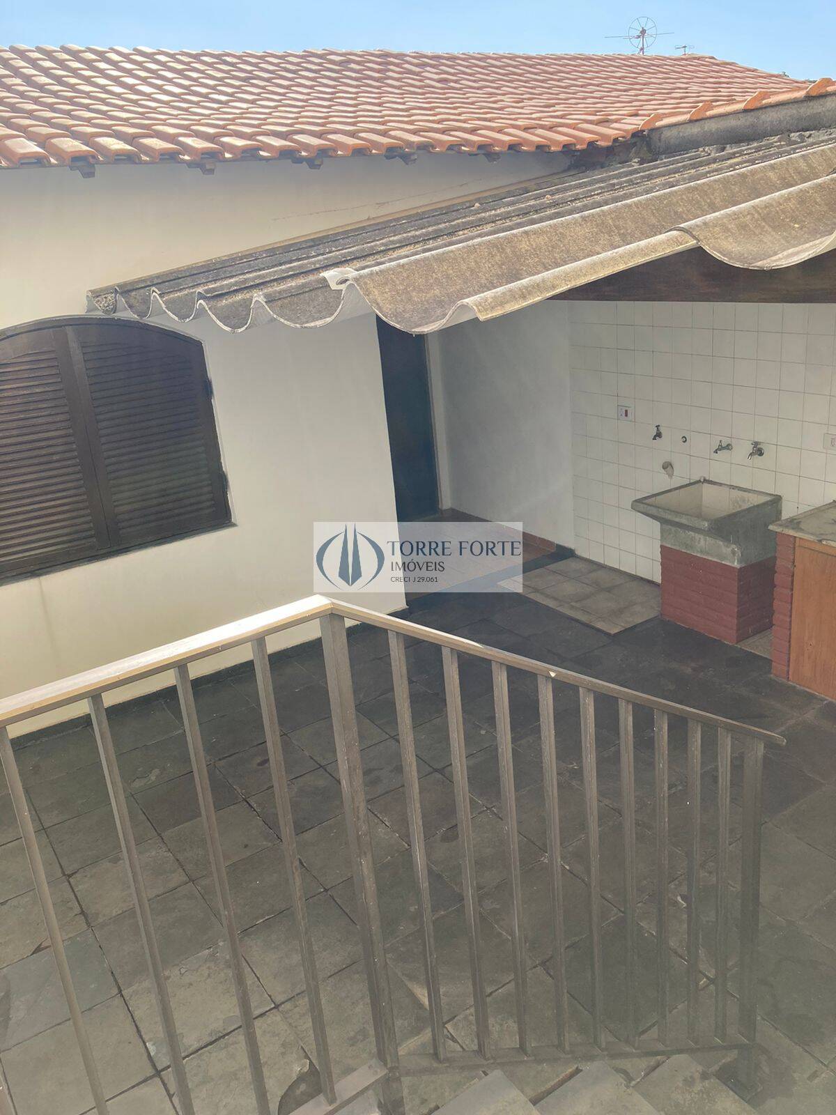 Sobrado à venda com 3 quartos, 244m² - Foto 8