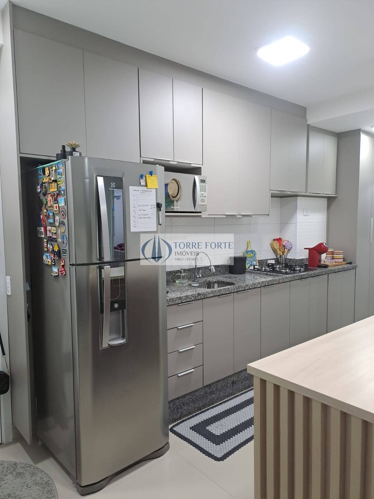 Apartamento à venda com 2 quartos, 70m² - Foto 4