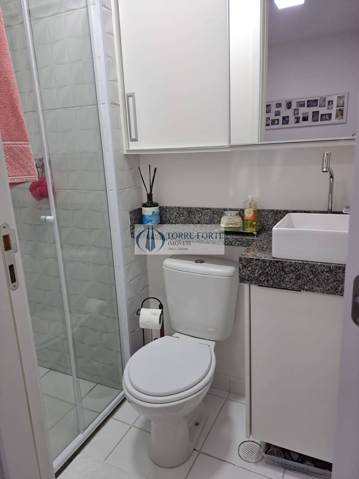 Apartamento à venda com 2 quartos, 70m² - Foto 17