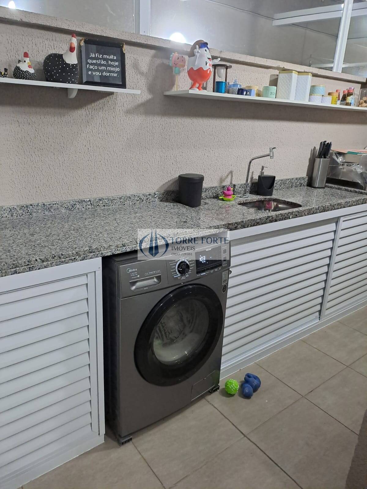 Apartamento à venda com 2 quartos, 70m² - Foto 21