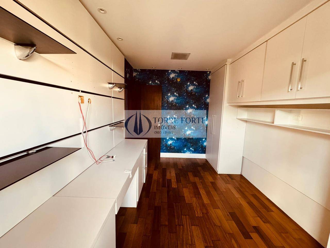 Apartamento à venda com 3 quartos, 127m² - Foto 8